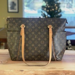 Louis Vuitton Totally MM